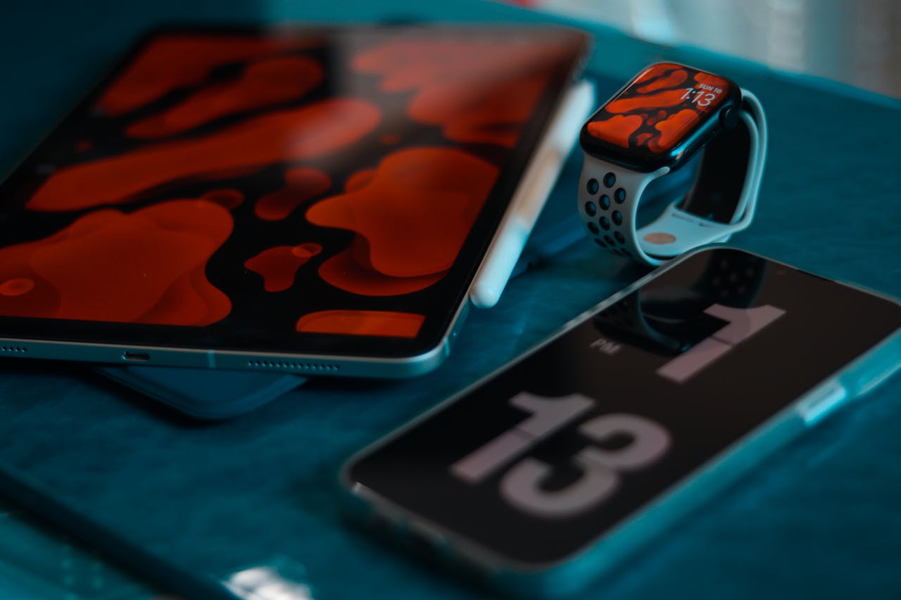 9 Best Must-Have Tech Gadgets for 2026 (Smart & Affordable Picks)